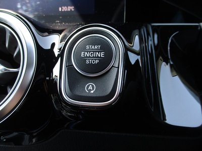 2025 Mercedes-BENZ GLA thumbnail 28