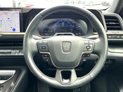2023 Toyota CROWN SPORT photo 9