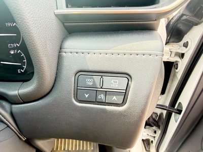 2025 Lexus LX — миниатюра 30
