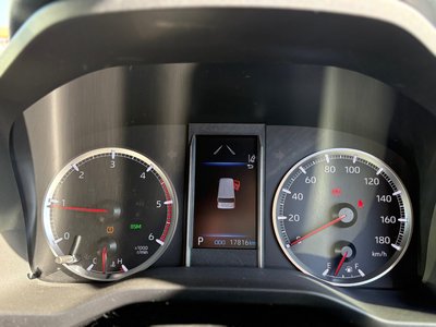 صورة 16 لـ 2022 Toyota GRAND ACE