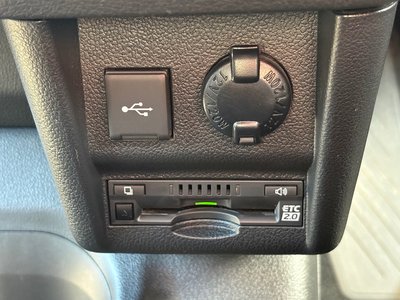 صورة 28 لـ 2022 Toyota GRAND ACE