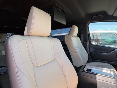 صورة 10 لـ 2022 Toyota GRAND ACE