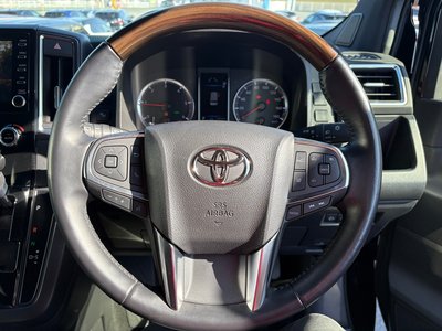 صورة 13 لـ 2022 Toyota GRAND ACE