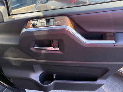 صورة 12 لـ 2022 Toyota GRAND ACE