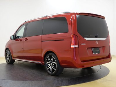 2023 Mercedes-BENZ V-CLASS photo 4