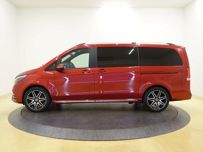 2023 Mercedes-BENZ V-CLASS photo 3
