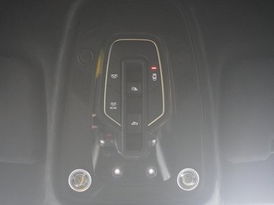 2019 Lamborghini URUS photo 35