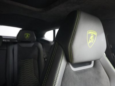 2019 Lamborghini URUS photo 45