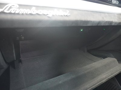 2019 Lamborghini URUS photo 37