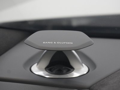 2019 Lamborghini URUS photo 32