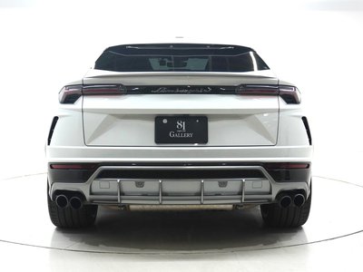 2019 Lamborghini URUS photo 7