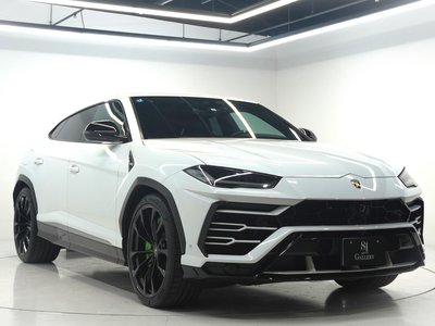 2019 Lamborghini URUS photo 4