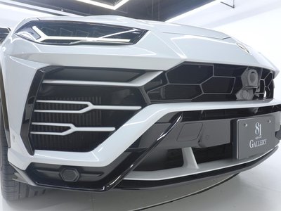 2019 Lamborghini URUS photo 12