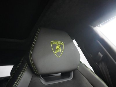 2019 Lamborghini URUS photo 44