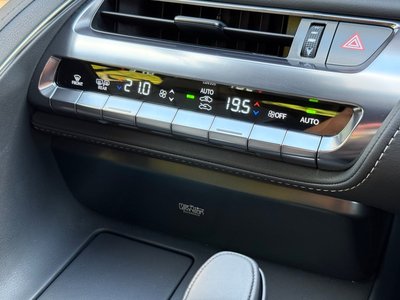 صورة مصغرة 45 لـ 2023 Lexus LC CONVERTIBLE