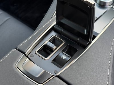 صورة مصغرة 47 لـ 2023 Lexus LC CONVERTIBLE