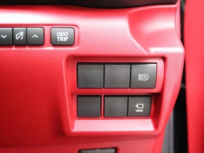 2022 Lexus IS thumbnail 29