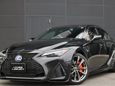 2022 Lexus IS photo 5