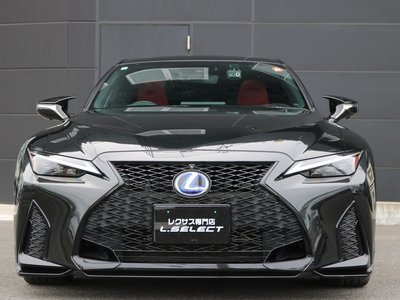2022 Lexus IS photo 7