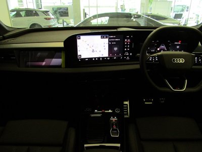 2025 AUDI Q6 E-TRON 照片 19
