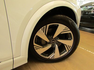 2025 AUDI Q6 E-TRON 照片 40