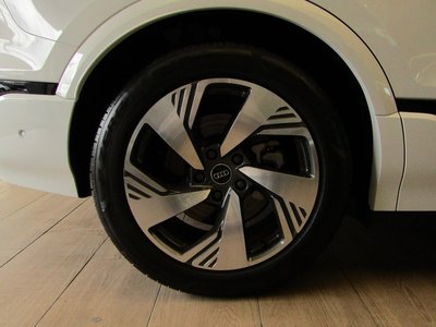 2025 AUDI Q6 E-TRON 照片 79