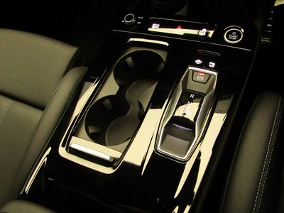 2025 AUDI Q6 E-TRON 照片 132