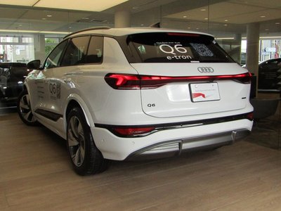 صورة 15 لـ 2025 AUDI Q6 E-TRON