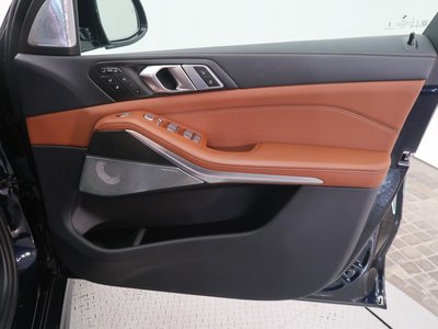 2025 BMW X7 thumbnail 48