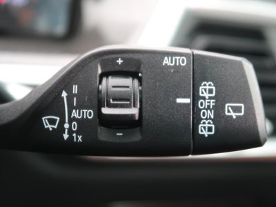 2025 BMW X7 thumbnail 37