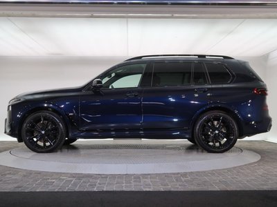 2025 BMW X7 thumbnail 24