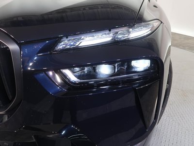 2025 BMW X7 photo 16