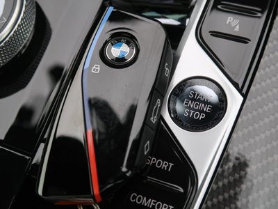 2025 BMW X7 thumbnail 32