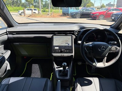 2025 Lexus LBX thumbnail 37