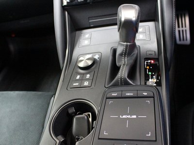 2023 Lexus IS — миниатюра 51