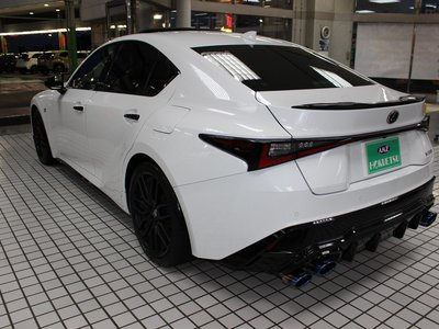2023 Lexus IS — миниатюра 6