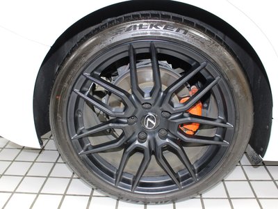 2023 Lexus IS — миниатюра 15