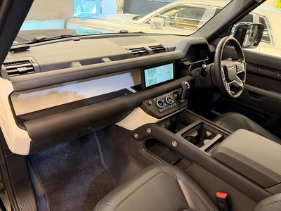 2024 LAND Rover DEFENDER thumbnail 18