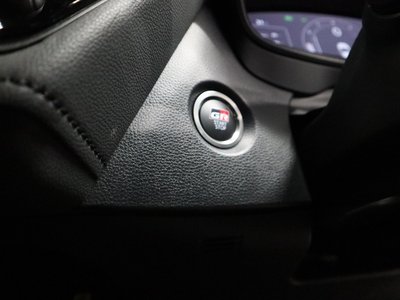 صورة 51 لـ 2025 Toyota GR COROLLA