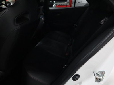 صورة 37 لـ 2025 Toyota GR COROLLA