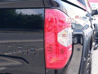 2017 Toyota TUNDRA — миниатюра 17