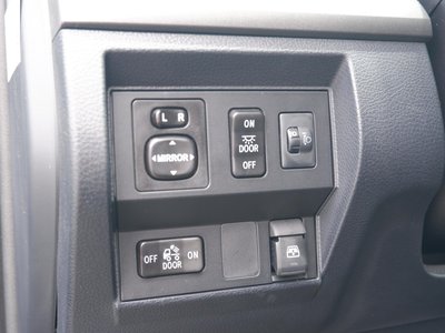 2017 Toyota TUNDRA — миниатюра 31