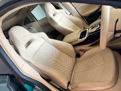 صورة 7 لـ 2024 Aston Martin DBX