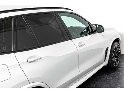 2021 BMW X5 M — миниатюра 22