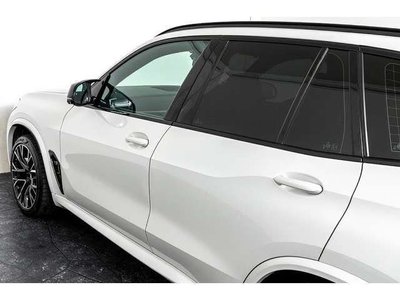 2021 BMW X5 M — миниатюра 25
