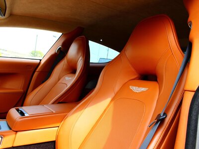 2015 Aston Martin RAPIDE — миниатюра 21