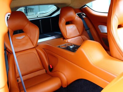 2015 Aston Martin RAPIDE — миниатюра 51