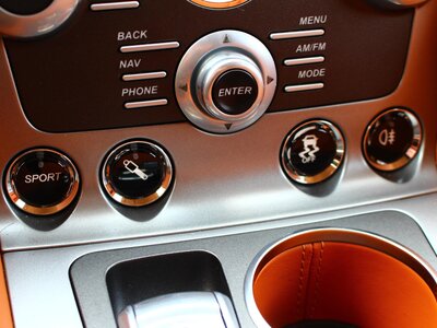 2015 Aston Martin RAPIDE — миниатюра 63