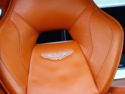 2015 Aston Martin RAPIDE — миниатюра 72