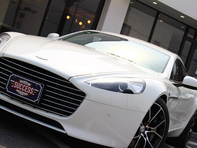 2015 Aston Martin RAPIDE — миниатюра 83